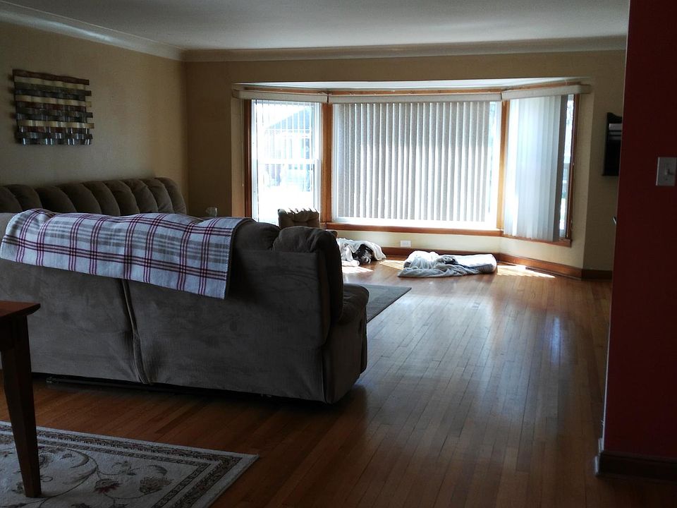2nd image of 2311 S 8th Ave