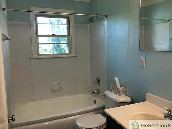 4th image of 1023 Farmview Dr