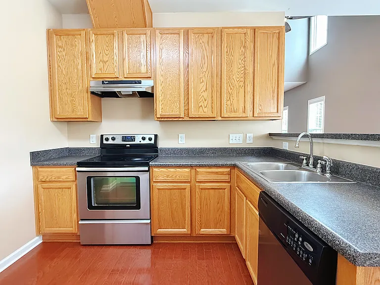 225 Arctic Ridge Way — Photo 10