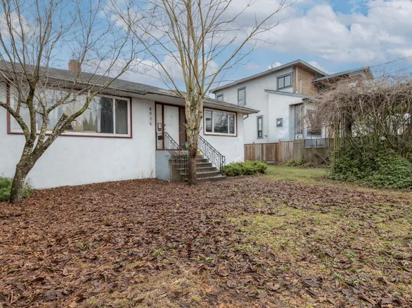 4856 Smith Ave, Burnaby, BC V5G 2W4