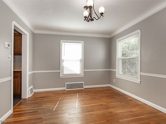 5th image of 21901 Kennison Ave