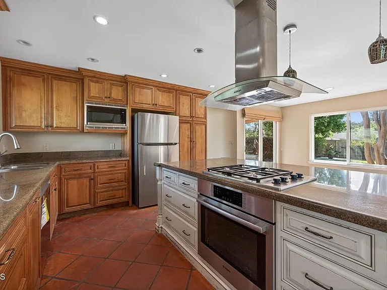 1525 Fairway Dr — Photo 21