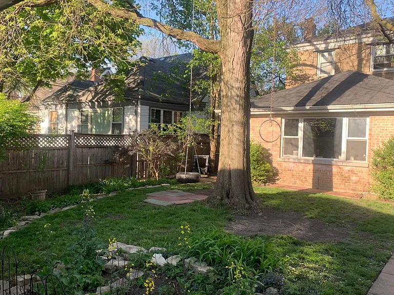 3810 Blanchan Ave — Photo 10