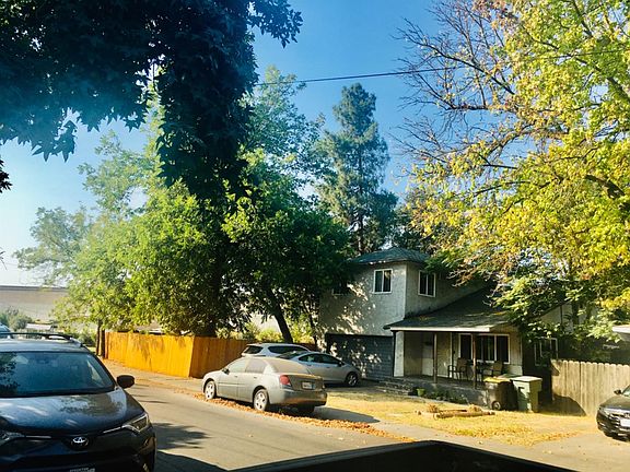 2nd image of 1319 Queen Ave