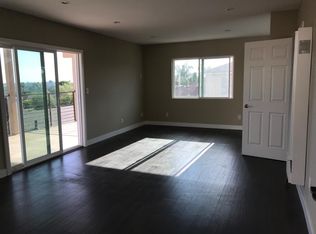 5333 W Slauson Ave, Los Angeles, CA 90056