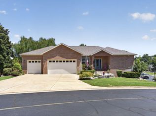 1995 Pointe Royale Dr, Branson, MO 65616