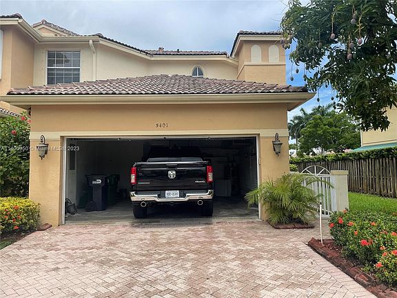 2nd image of 5401 NW 112th Ct
