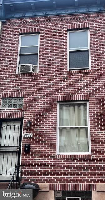 1st image of 2744 N Taylor St