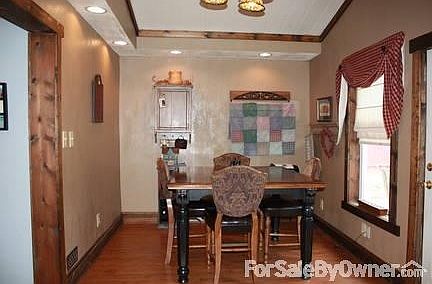 Family/Dining Room
						:
						Living area has a pass through to the kitchen.