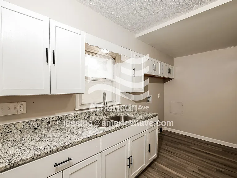 496521_007_wm_-_kitchen_13524885.jpg