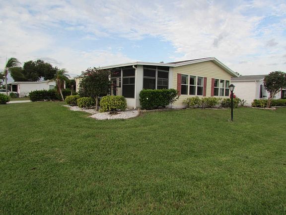 3rd image of 3729 Sleepy Hollow Ln
