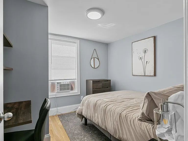 382 Spring St #A — Photo 13