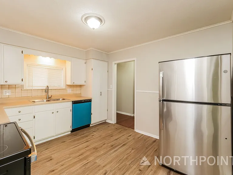 808 N Piute Ave — Photo 6