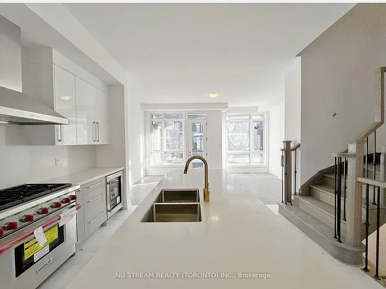 28 Chiara Rose Ln — Photo 2