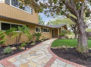 1816 Meadow Ln, Walnut Creek, CA 94595