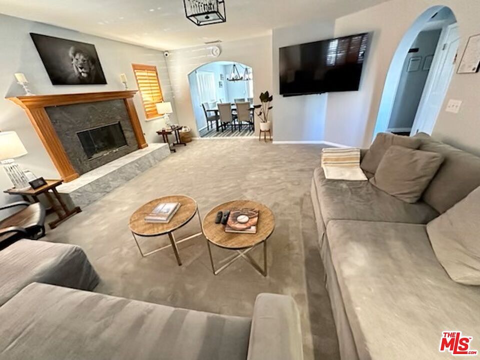 2nd image of 28351 Horizon Rd
