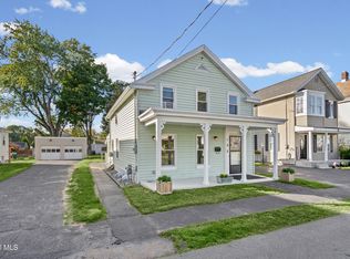 18 7th Street, Waterford, NY 12188
