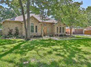 11720 Forest Glen Dr, Willis, TX 77318