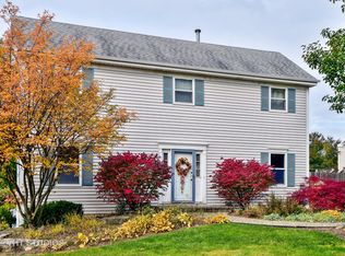 618 S Riverside Dr, Villa Park, IL 60181