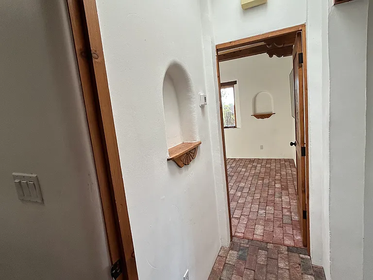 2645B Chelsea Ln — Photo 13