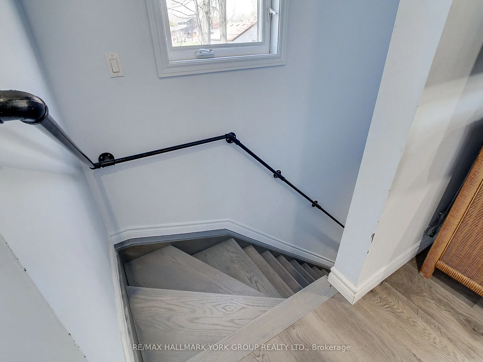 1 bed, $2,400 — Photo 2