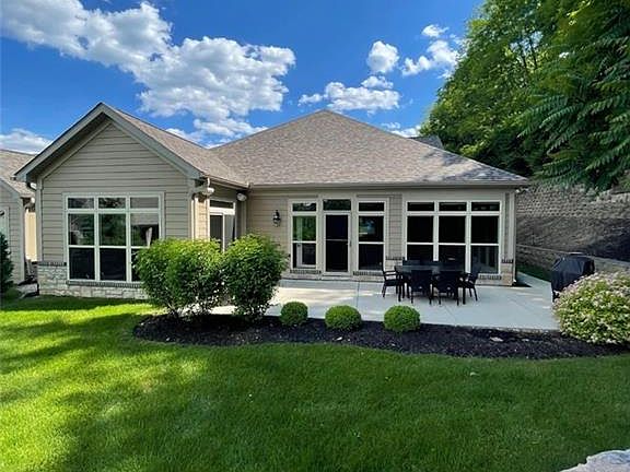 2nd image of 2811 Hackberry Ln