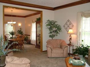 636 Revelstoke Ct, Tipp City, OH 45371