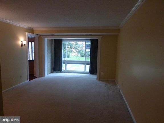 3rd image of 10220 Bushman Dr APT 8211