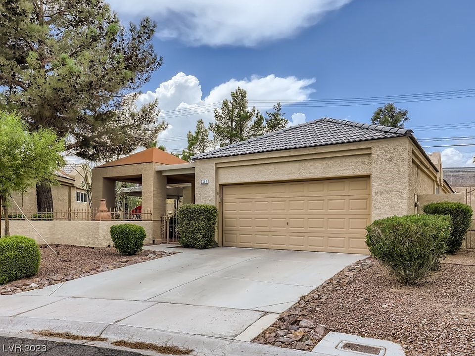 1st image of 301 Wild Plum Ln