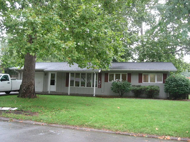 2600 Lawndale Dr photo 1