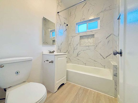 5th image of 147 S Normandie Ave APT 202