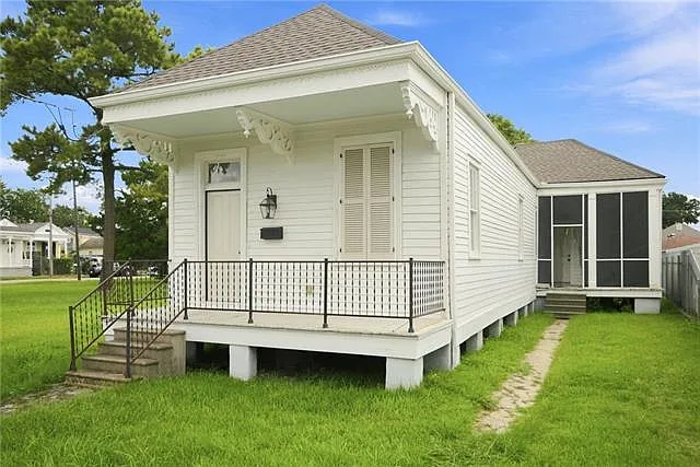 2 bed, 1.0 bath, 1091 sqft, $1,475 — Photo 1