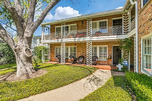 4558 Roland Ave #B Photo 1