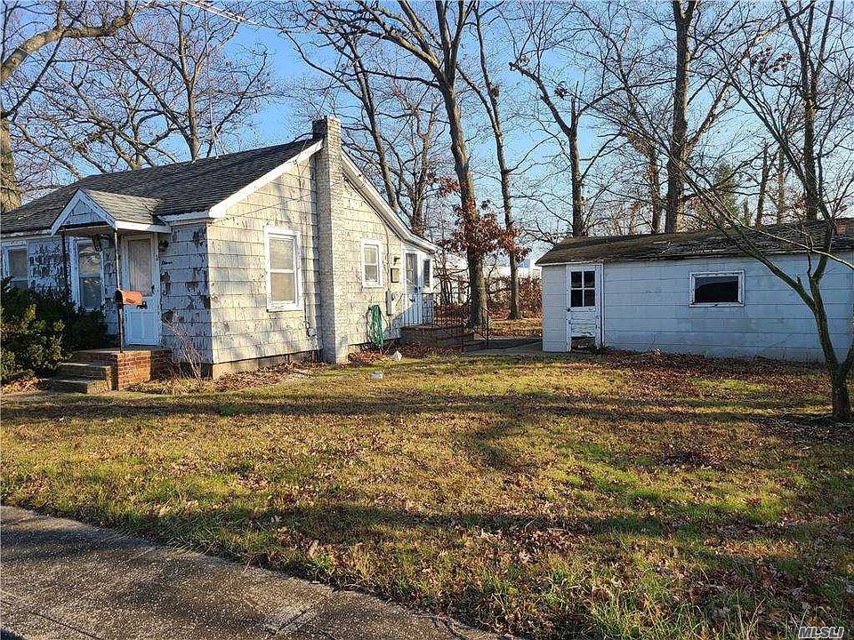 2nd image of 11 Jennings Pl