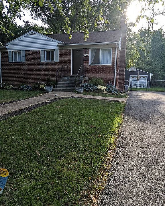 1st image of 3240 Dye Dr