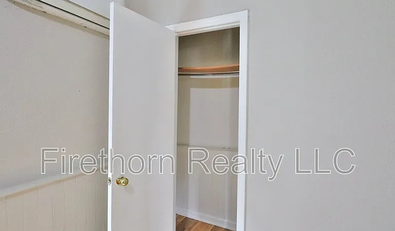 1400 Maple St — Photo 22