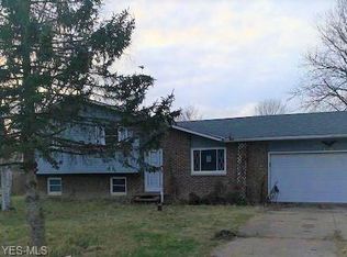 10060 N Avon Belden Rd, Grafton, OH 44044