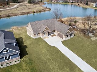 11295 Killarney Dr, Stanwood, MI