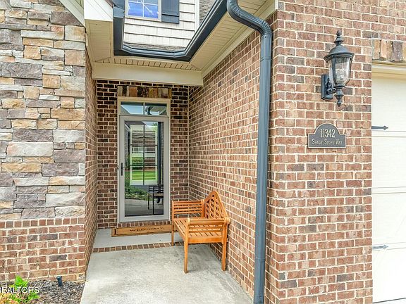 2nd image of 11342 Shady Slope Way