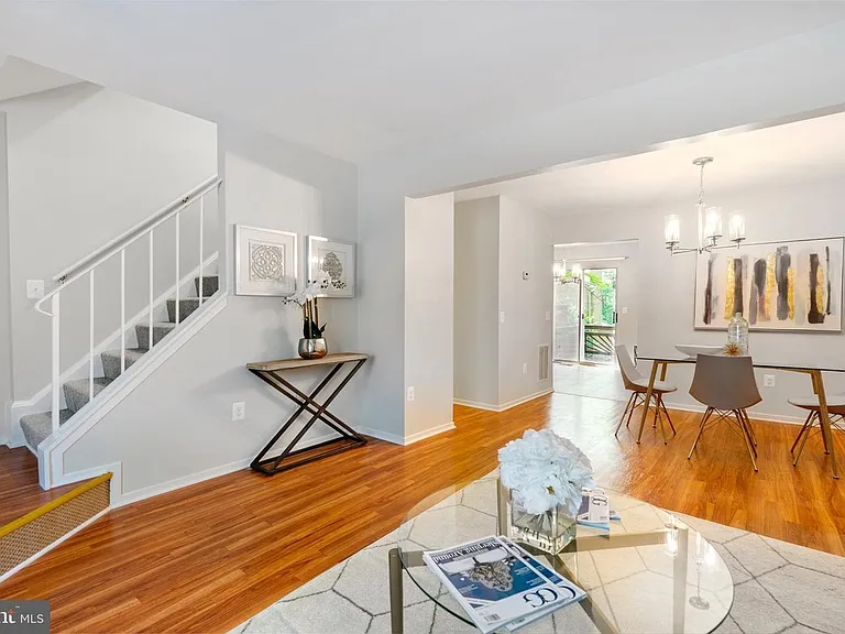 14465 Long Green Dr — Photo 3