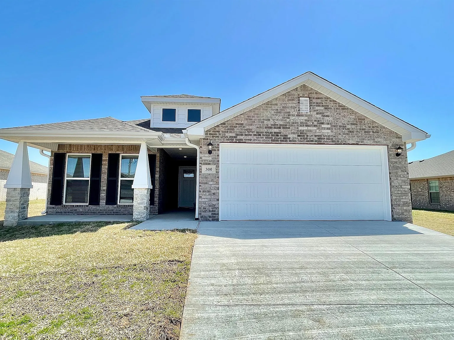 300 Oak Avenue Gentry, AR 72734 - 1 — Photo 2