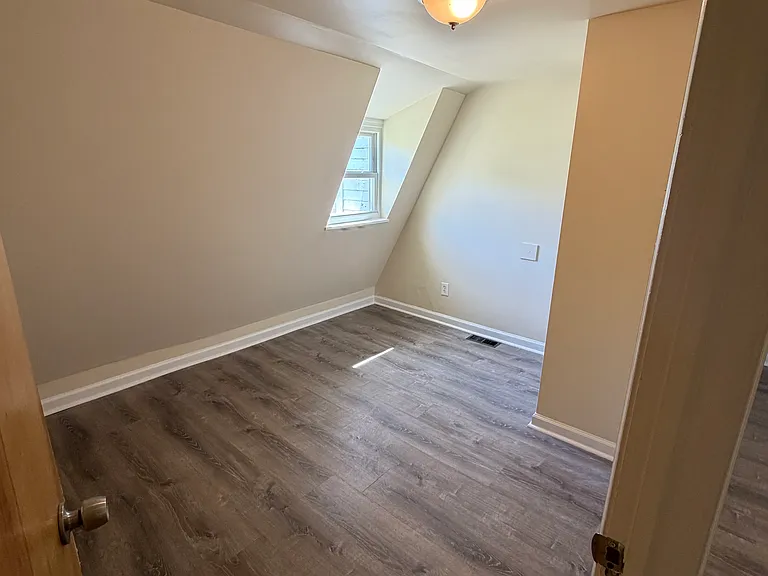 1061 Front St #1 — Photo 5