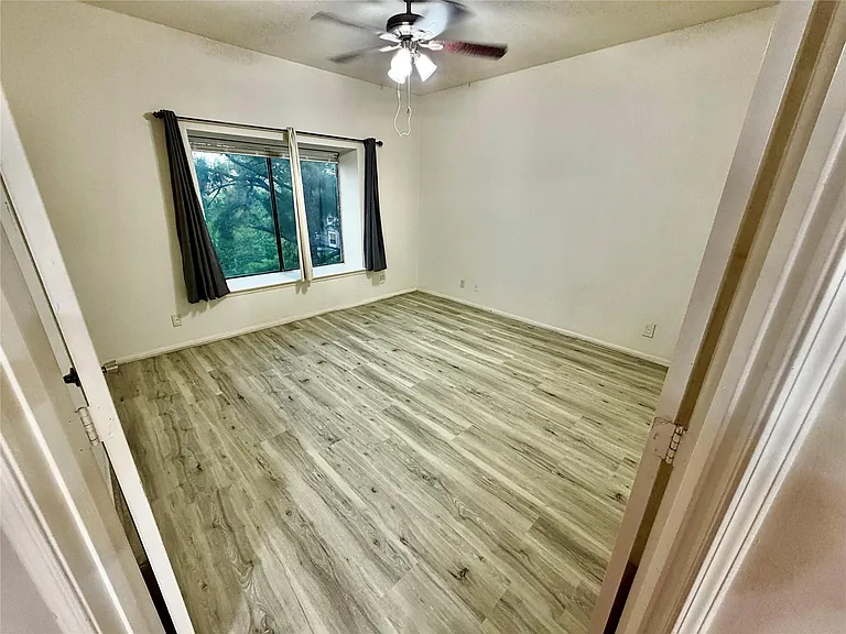 2213 S Braeswood Blvd #13A — Photo 5