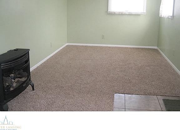 4th image of 422 W Hodge Ave