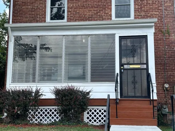 1903 R St SE, Washington, DC 20020