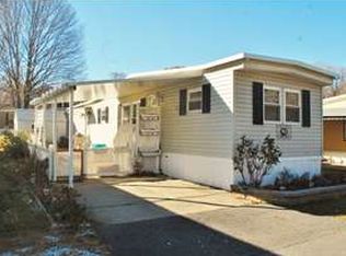 58 Makepeace Dr, Oak Ridge, NJ 07438