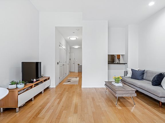 3rd image of 20 West St APT 17M