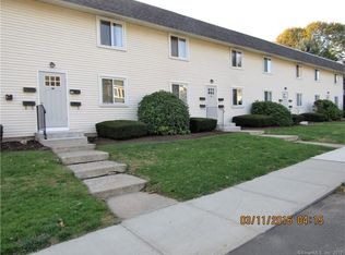 5 Russell St, Branford, CT 06405