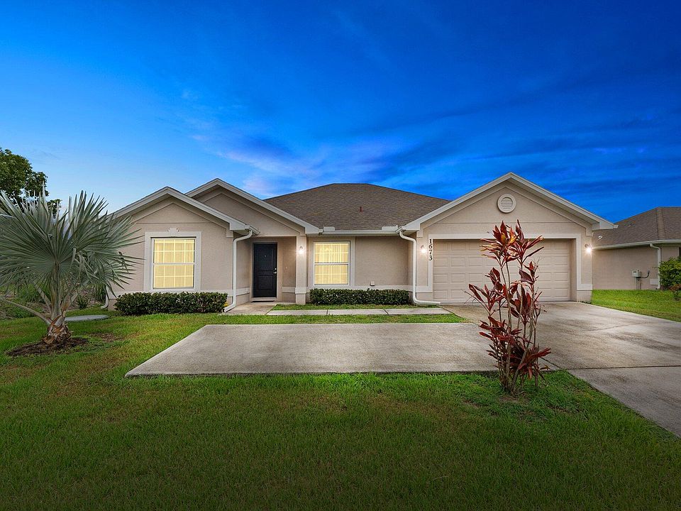 1st image of 1673 SE Airoso Boulevard