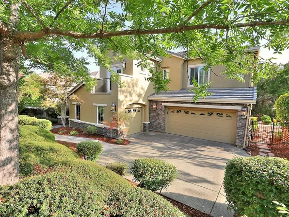 11230 Golden Eagle Dr, Auburn, CA 95602
